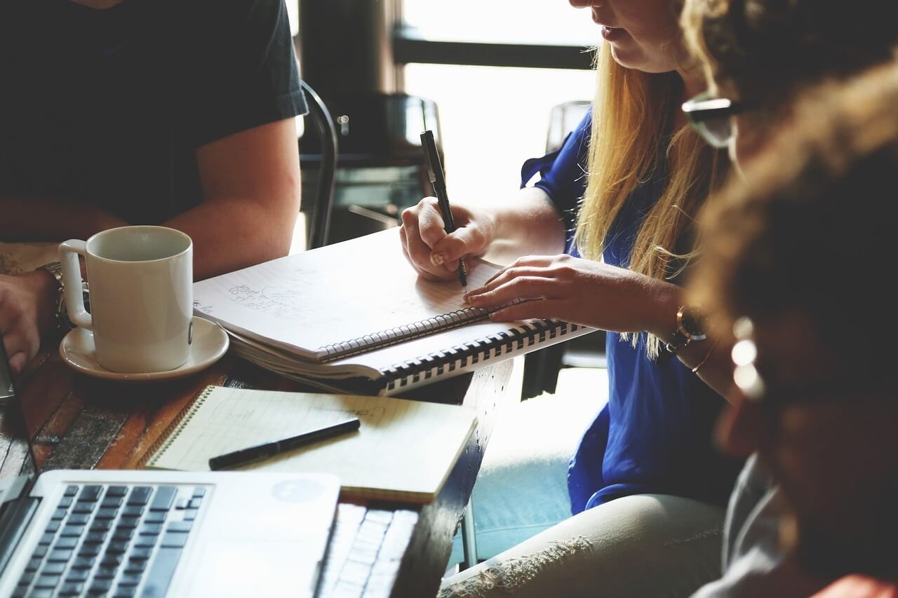 The Dual Benefits of Guest Posting for SEO and Brand Dominance